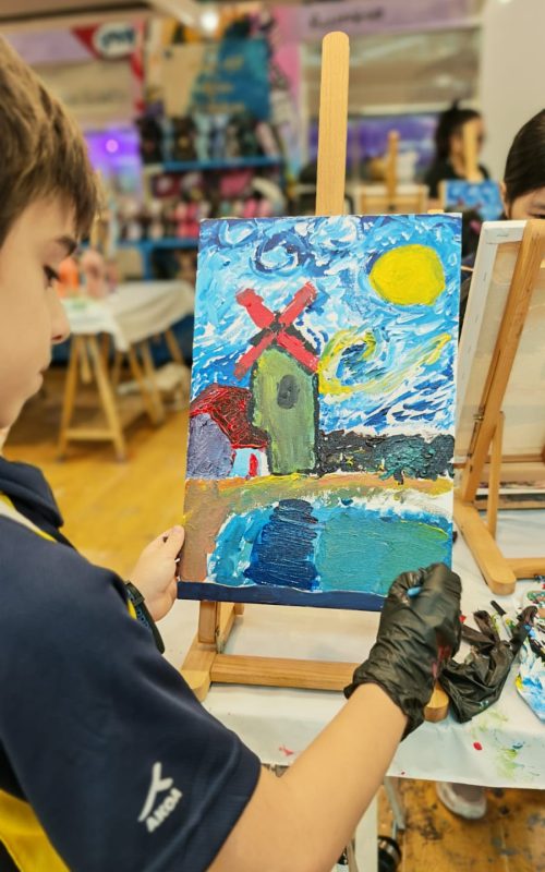 Painting workshop in Dubai - summer art
