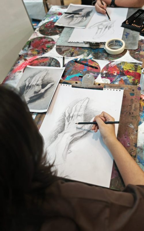 sketching class in uae